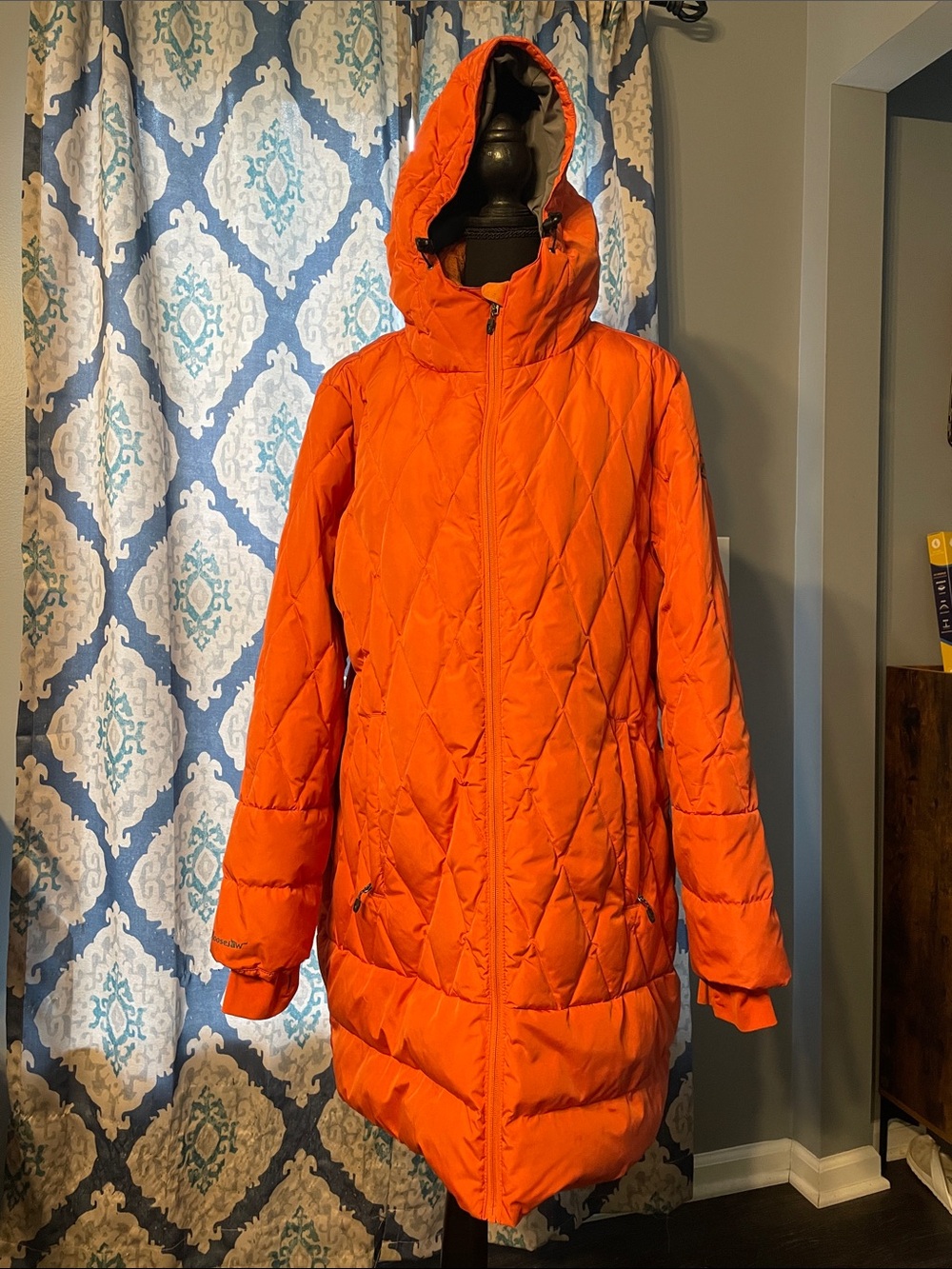 Moosejaw Bright Orange Quilted Hooded Puffer Coat